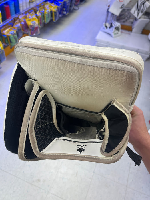 Used CCM EFlex 6.9 Senior Blocker