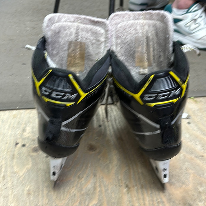 Used CCM Super Tacks 9370 Size 8.5 D Senior Goal Skates