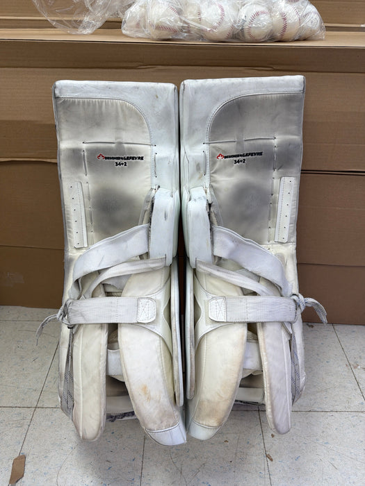 Used True Catalyst 7x3 34+2 Senior Goal Pads