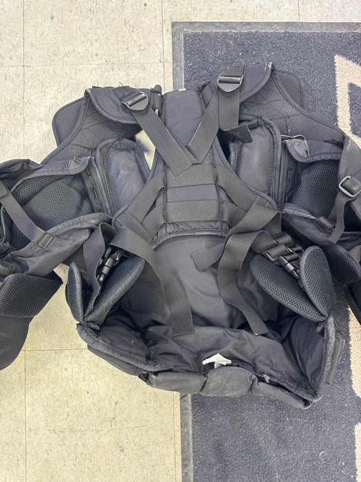 Used McKenney Pro Spec 870 Senior Medium Chest Protector