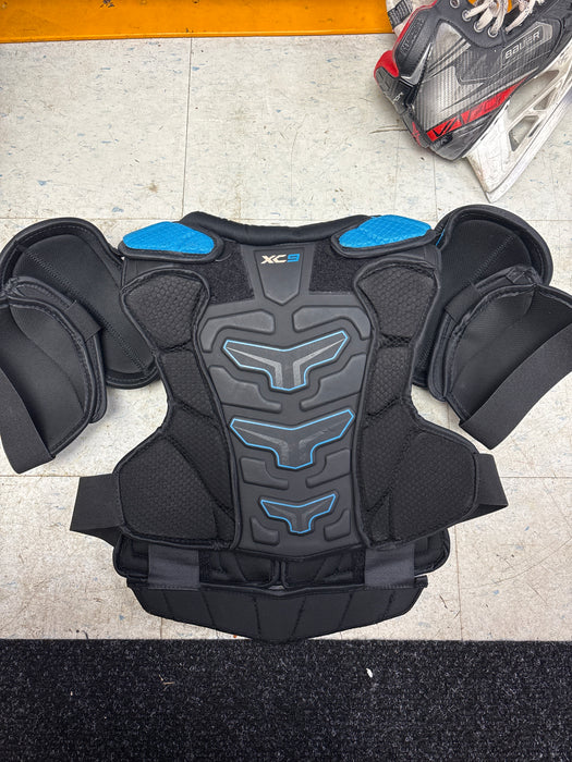Used True XC9 Senior Shoulder Pads