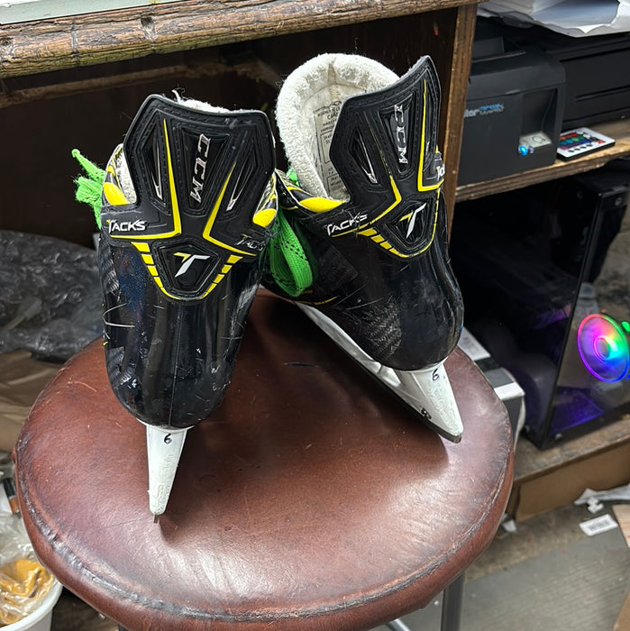 Used CCM Super Tacks Size 6.0 Intermediate Skates