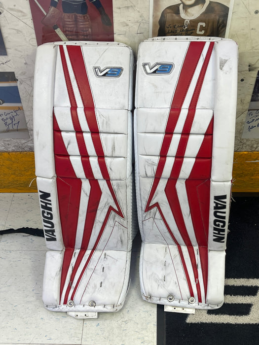 Used Vaughn V9 30+2 Goal Pads