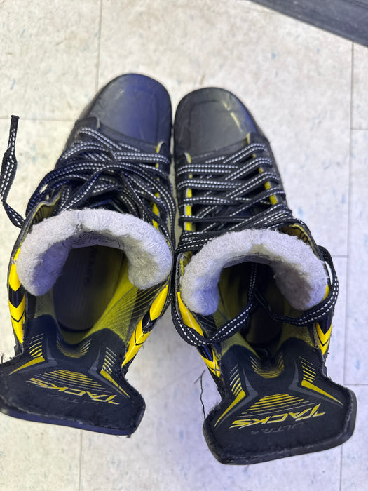 Used CCM Tacks Ultra 4D Player Skates