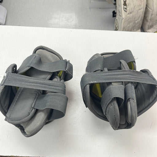 Used Warrior Ritual-X Junior Goal Knee Pads