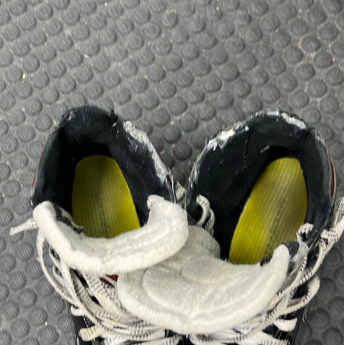 Used Bauer Vapor X700 Size 4.5D Goal Skates