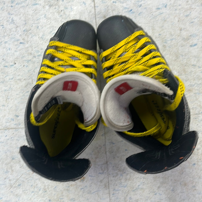 Used Bauer Vapor X6.0 Size 7EE Player Skates