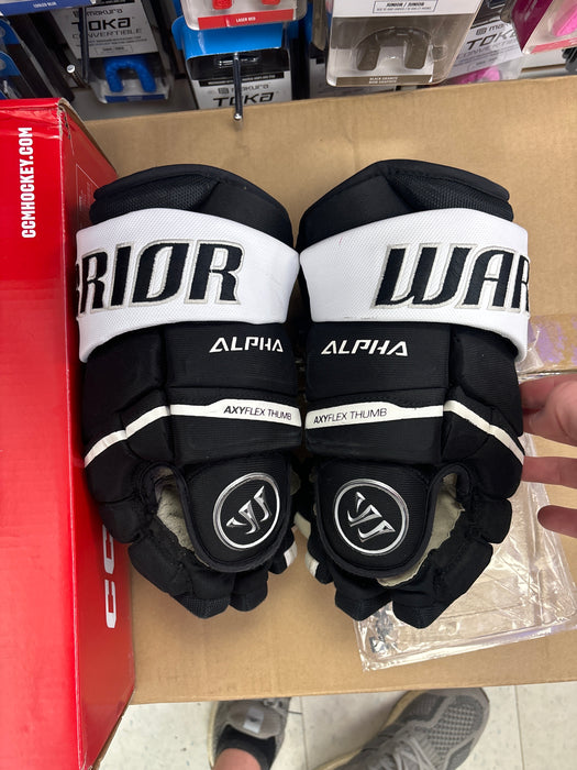 Used Warrior Alpha LX20 Senior 14” Gloves