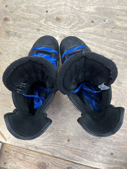 Used True HZRDUS 5X Size 2 Skates