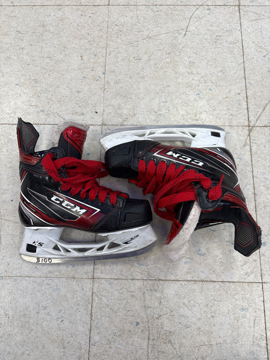 Used CCM JetSpeed FT480 Size 3.0 D Skates