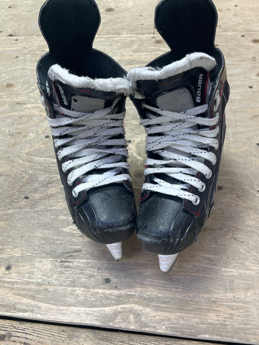 Used Bauer Vapor X500 Size 3 Skates