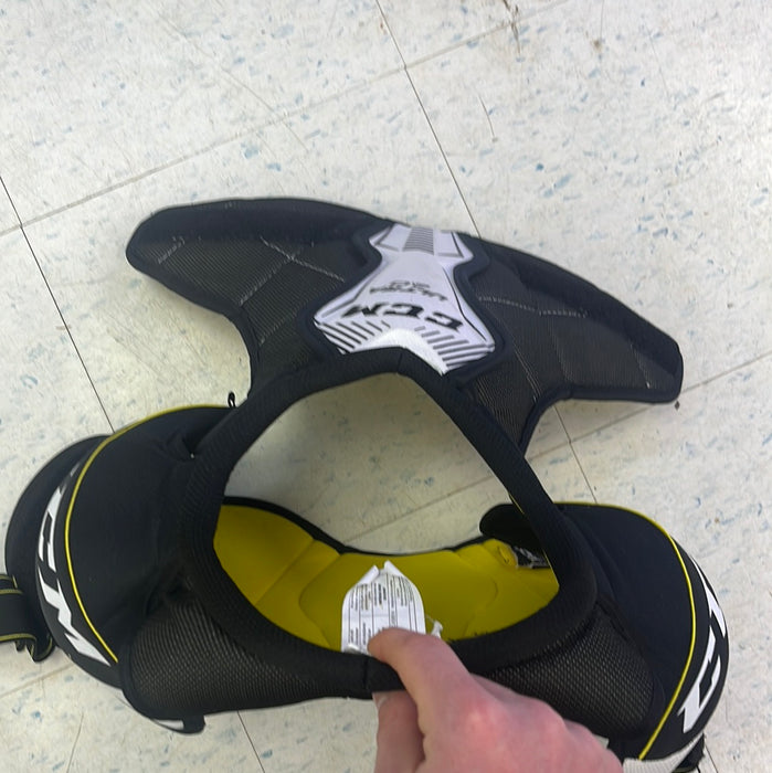 Used CCM Ultra 2.0 Junior Large Shoulder Pads