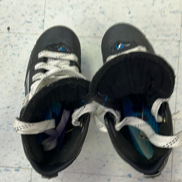 Used True TF7 Size 5.5 Goal Skates
