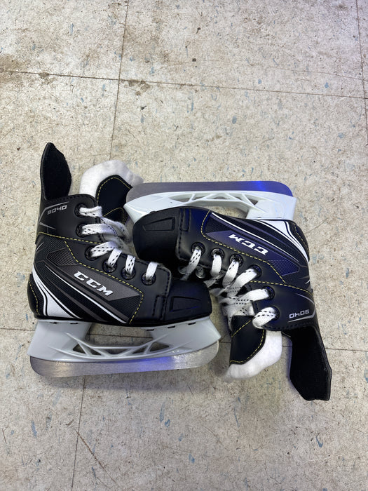 Used CCM Tacks 9040 Size 8.0 Youth Skates