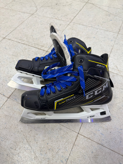 Used CCM Tacks 9370 Goalie Skates 10D