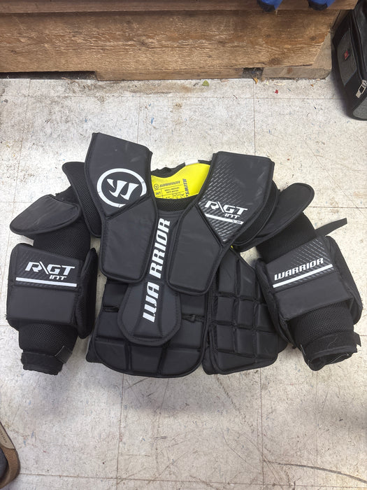 Used Warrior R/GT Chest Protector Size Intermediate Small-Medium