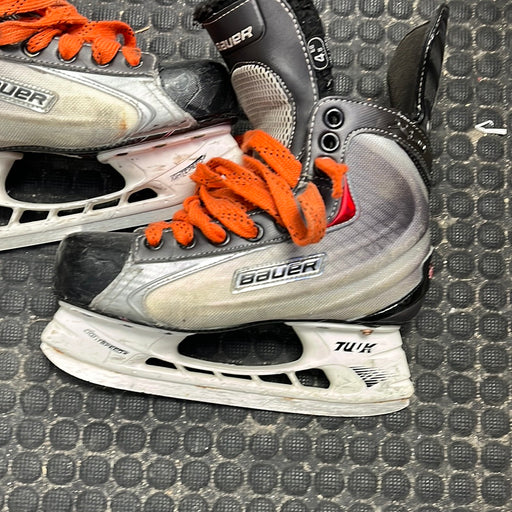 Used Bauer Vapor X:40 4.5EE Player Skates