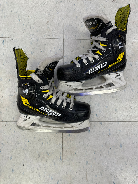 Used Bauer Supreme M4 3D Player Skates
