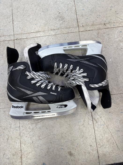 Used Reebok XT Size 6.0D Skate