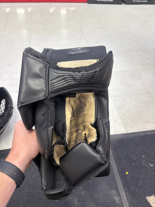 Used Bauer Supreme M5 Pro Intermediate Blocker