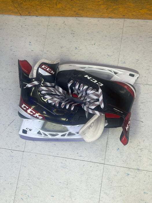 Used CCM JetSpeed FT475 Size 8.5 Skates