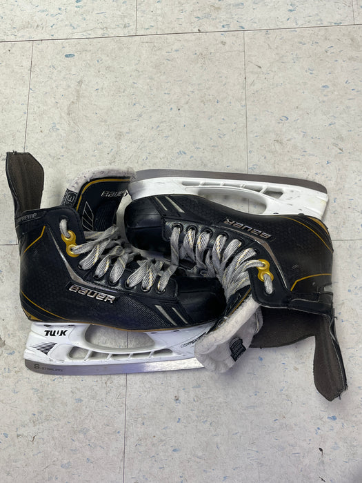Used Bauer Supreme One.7 Size 3.5 Skates