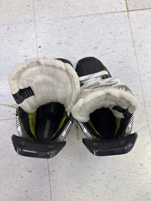Used Bauer Supreme M5 Pro 1.0D Junior Skates