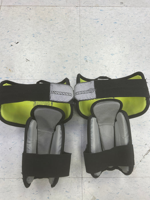 Used Warrior Ritual X4 E Junior Knee Pads