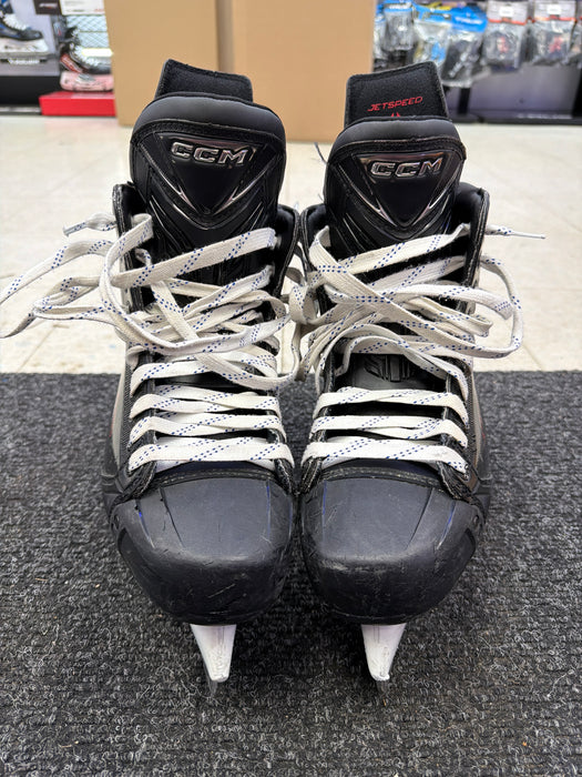 Used CCM JetSpeed FT890 Size 8.5R Skates