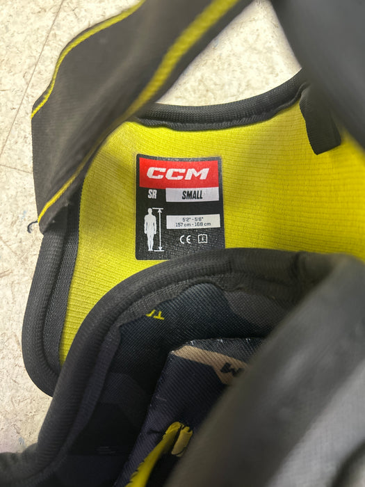 Used CCM Tacks AS580 Elbow Pads