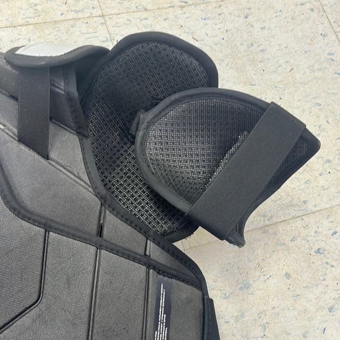 Used CCM FT4 Pro Senior Small Shoulder Pads