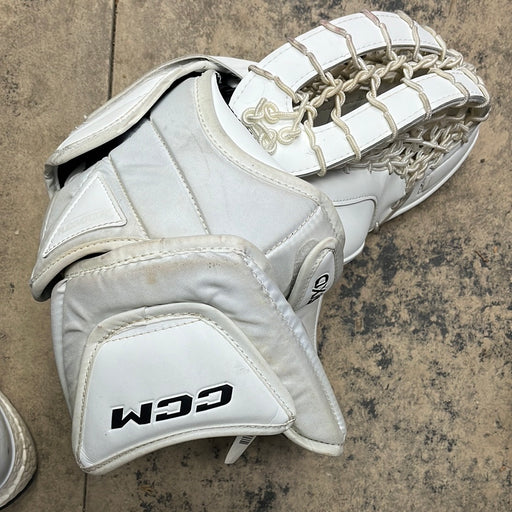 Used CCM Axis 2.9 Senior Catcher