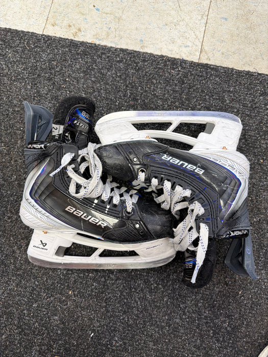 Used Bauer Vapor Flylite Size 2.5EE Skates