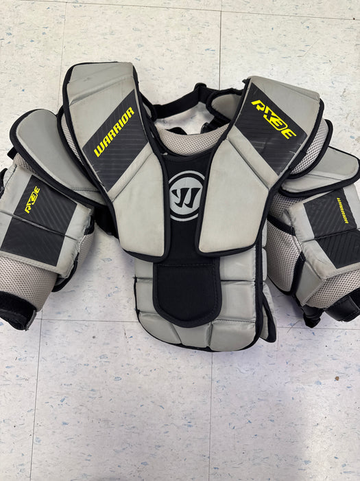 Used Warrior RX3E Junior Small Chest Protector