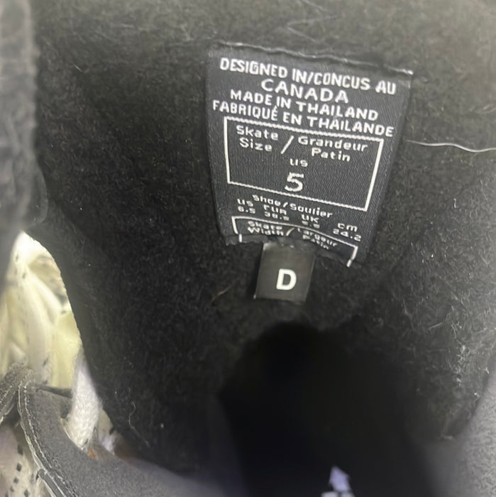 Used CCM Vector 04 Size 5 Player Skates