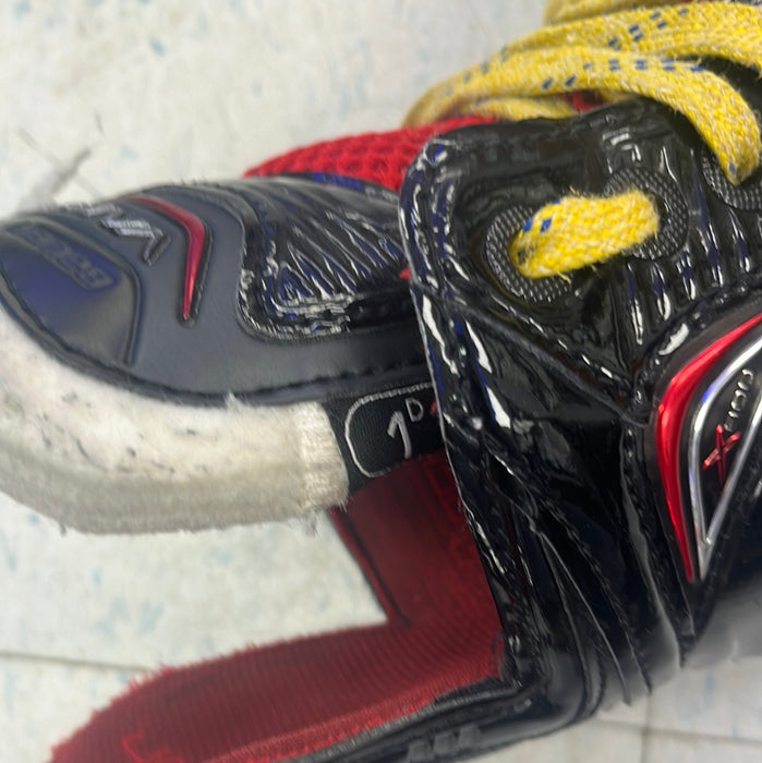Used Bauer Vapor X800 Size 1 Skates