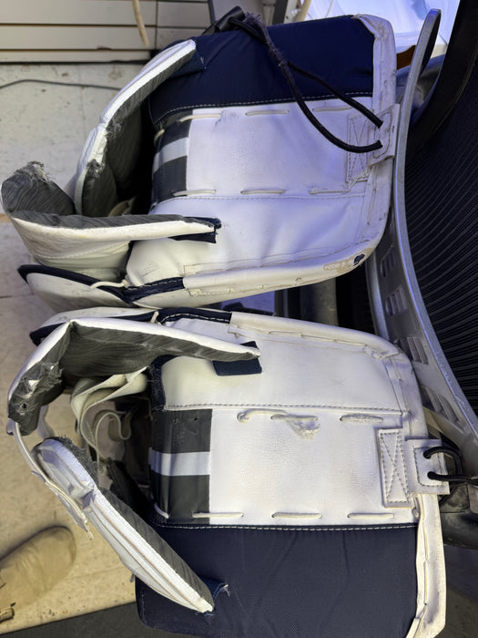 Used Bauer X5 Pro Goalie Leg Pads Senior Medium 34" - As-Is