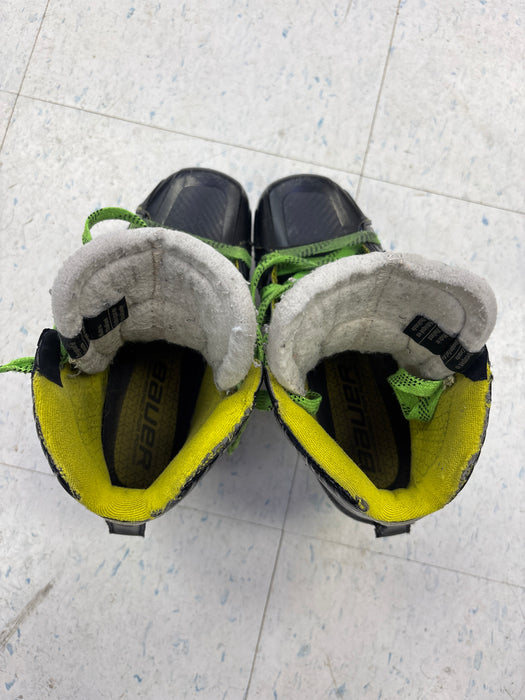 Used Bauer Supreme 3s Size 2.5 Junior Goal Skates