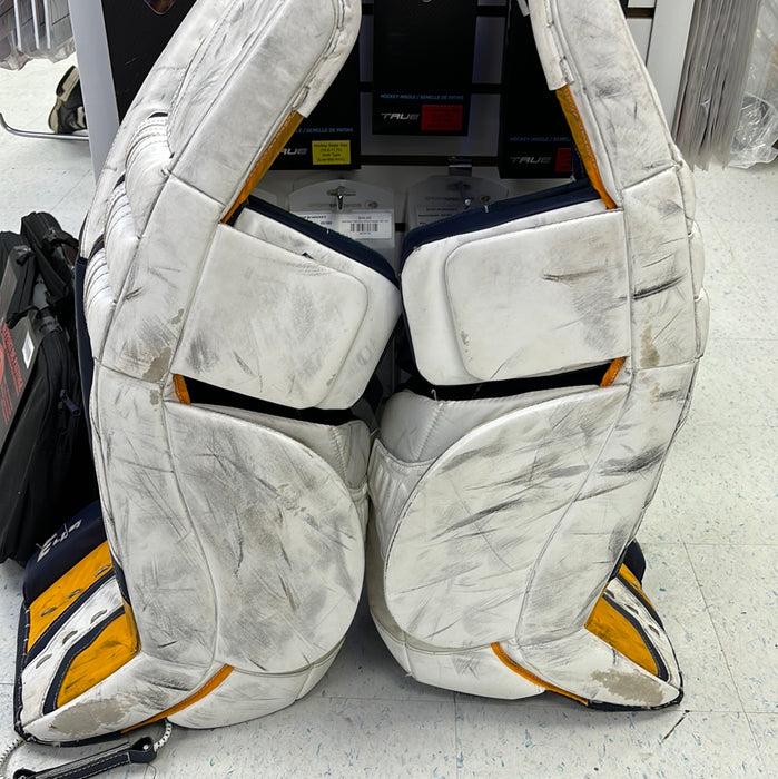 Used CCM EFlex 4.9 32+1” Intermediate Goal Pads