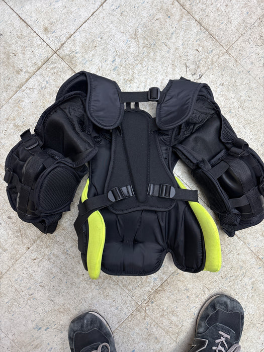 Used Warrior Ritual X4 E Youth Large/X-Large Chest Protector