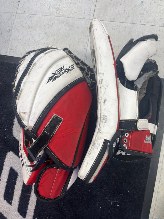 Used CCM Extreme Flex II Senior Goal Set w/ 35" Pads