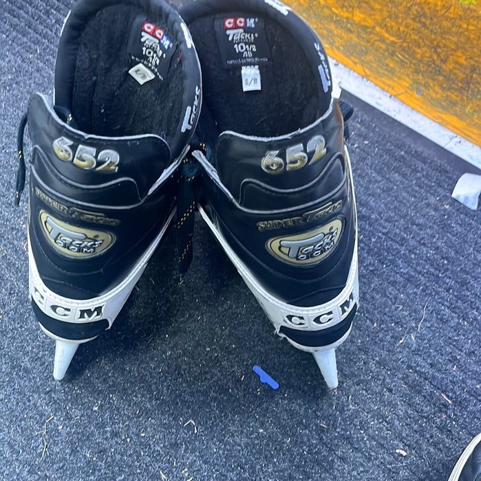 Used CCM SuperTacks 652 Size 10.5 Player Skates