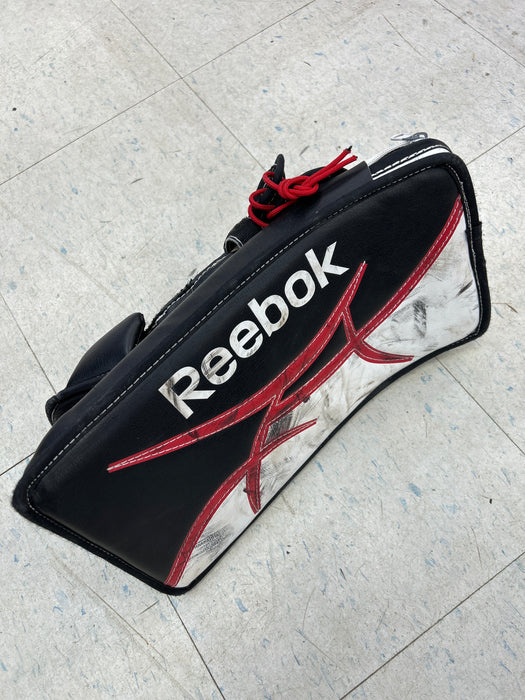 Used Reebok 7000 Junior Catcher and Blocker Set