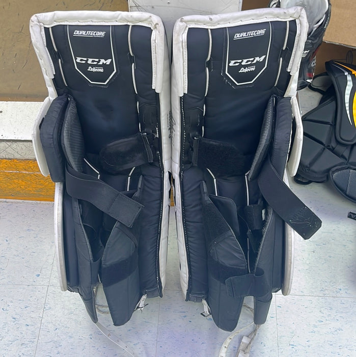 Used CCM E4.5 28+1 Goal Pads