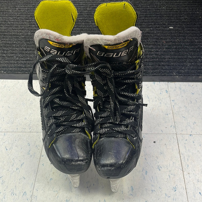 Used Bauer Supreme 3S Size 3.5 Player Skates
