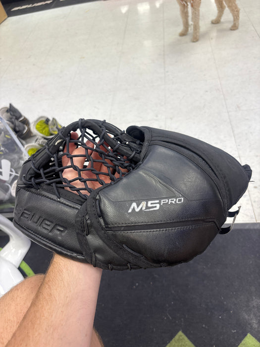 Used Bauer Supreme M5 Pro Intermediate Catcher