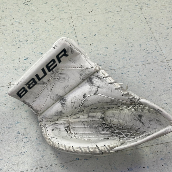 Used Bauer R5000 Senior Catcher