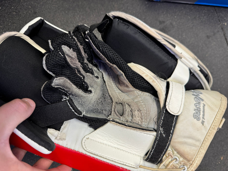 Used Reebok Premier XT Goalie Blocker Senior Regular