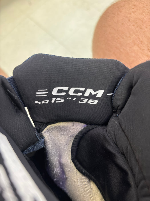Used CCM HGJSCHL 15” Oshawa Generals ‘COSTELLO’ Pro Stock Gloves