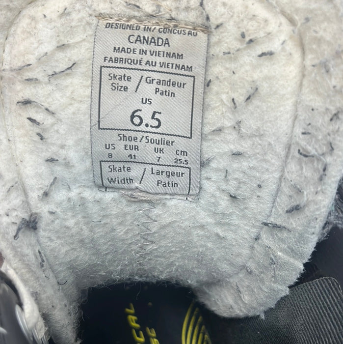 Used CCM Tacks 9060 Size 6.5D Skates